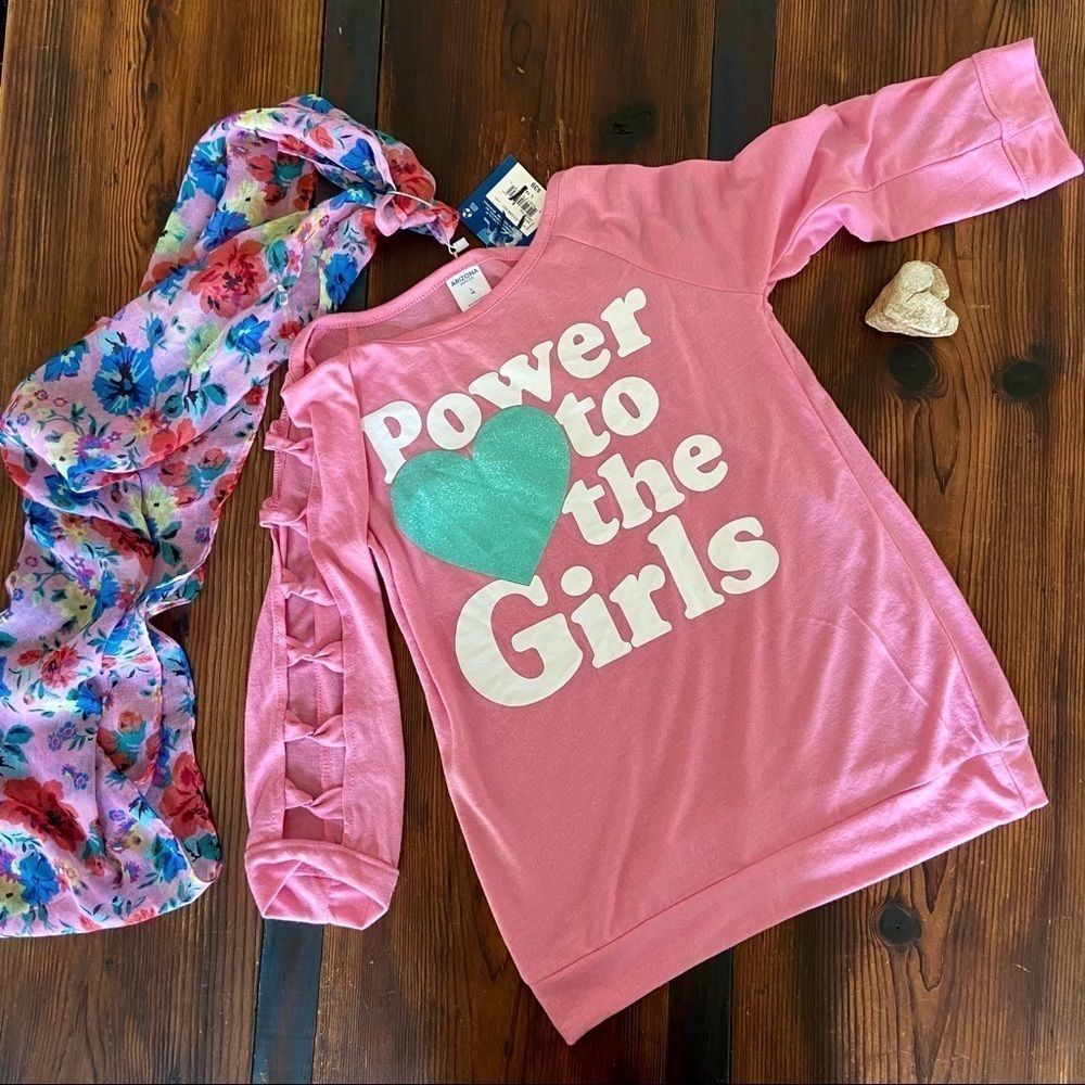 🔴5 for $25 🔴 Shirt and Scarf Set